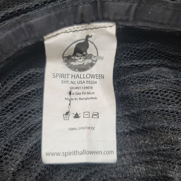 Spirit Halloween Adult Short Dark Brown Brunette Wig Party Costume Role Play - Picture 8 of 11